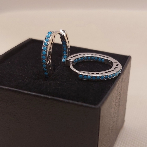 925 Sterling Silver Turqouise Blue Hoop Earring - Picture 4 of 10